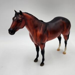 Breyer American Quarter Horse Mare Red Shaded Bay Lady Phase Short Tail